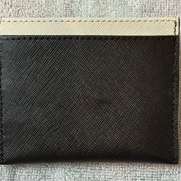 Kate Spade Black and Cream Minnie Mouse Card Holder with Red Accent - Picture 3 of 3